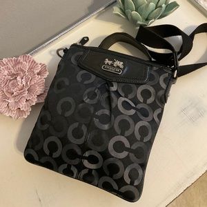 Coach Optic Signature Madison Crossbody
